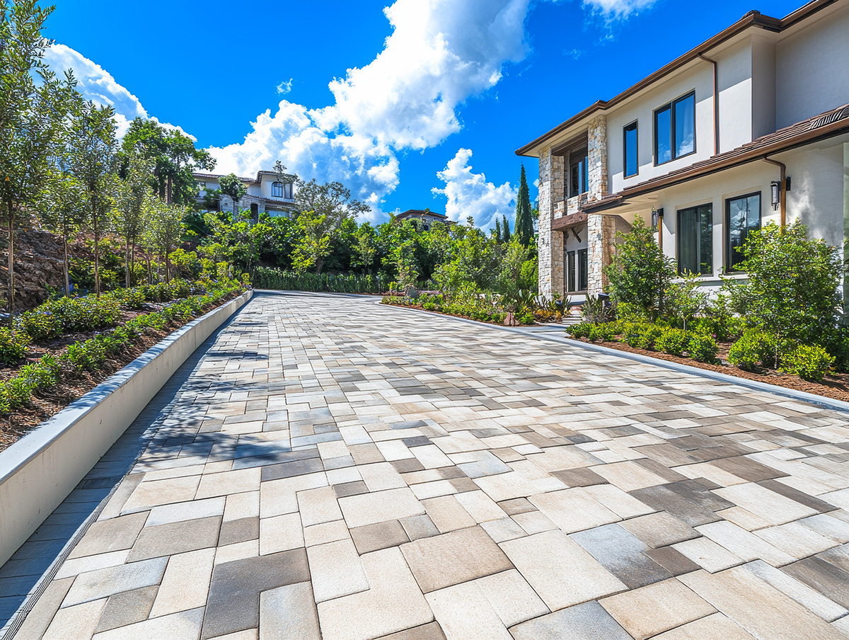 Luxury Home Driveway